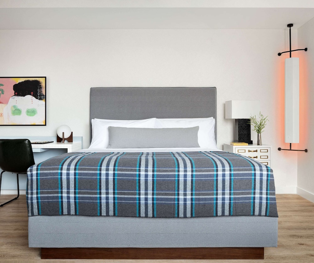 Suite junior, 1 cama de matrimonio grande (Skyline View) del hotel Graduate New York. Foto 3