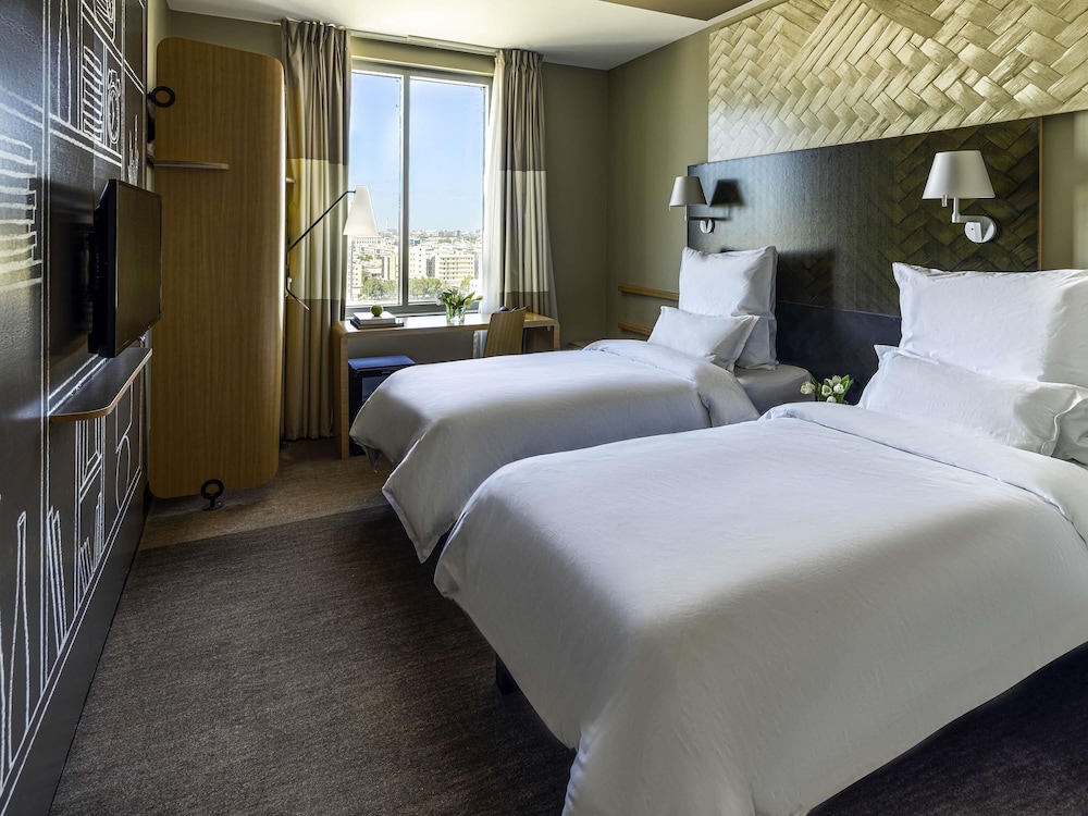 Habitación estándar con 2 camas individuales del hotel Ibis Jeddah City Center. Foto 7