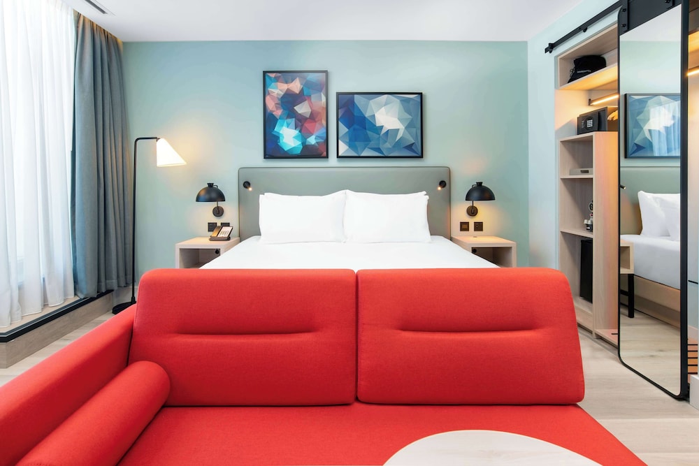 Habitación Premium, 1 cama de matrimonio grande, balcón del hotel Hyatt Place London City East. Foto 4