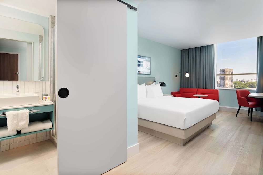 Habitación Deluxe, 1 cama de matrimonio grande del hotel Hyatt Place London City East. Foto 2