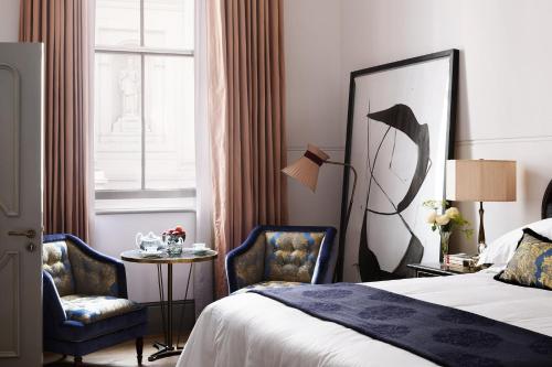 Salon Room with Opera View del hotel NoMad London. Foto 1