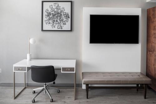 Habitación Doble Tradicional - 2 camas dobles del hotel Four Points by Sheraton Flushing. Foto 1