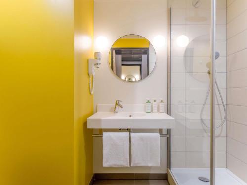 Suite Familiar del hotel ibis Styles Paris Meteor Avenue d'Italie. Foto 1