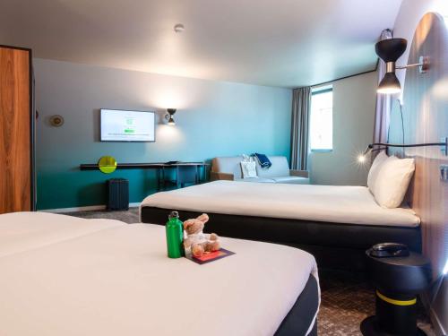 Suite Familiar del hotel ibis Styles Paris Meteor Avenue d'Italie. Foto 5