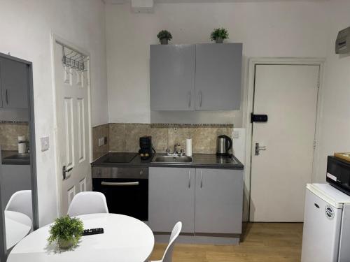 Estudio Sofá Cama incluido 1 Cama Individual kitchenette del hotel Holland Road Stays