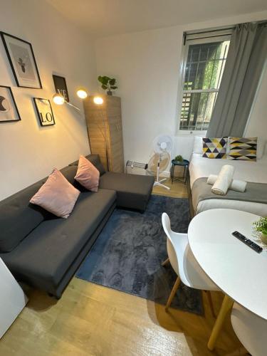 Estudio Sofá Cama incluido 1 Cama Individual kitchenette del hotel Holland Road Stays. Foto 4