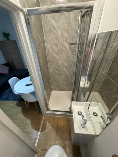 Estudio Sofá Cama incluido 1 Cama Individual kitchenette del hotel Holland Road Stays. Foto 6