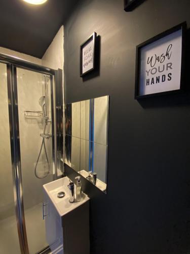 Habitación Doble con baño privado del hotel Holland Road Stays