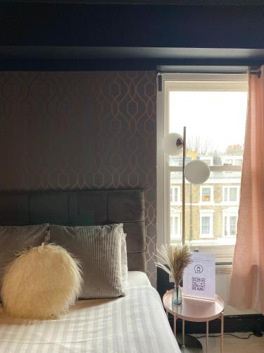 Habitación Doble con baño privado del hotel Holland Road Stays. Foto 4