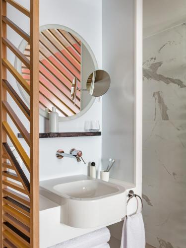 Habitación Premium del hotel Okko Hotels Paris Gare De L'est. Foto 1