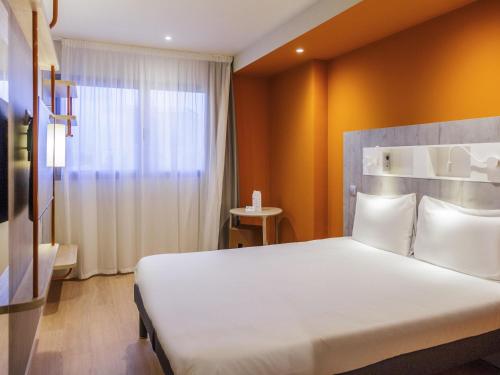 Habitación Doble Estándar del hotel ibis budget Huerta De Murcia. Foto 2