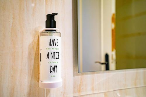 Estudio con vistas a la ciudad del hotel SmartRental Gran Via 47. Foto 2