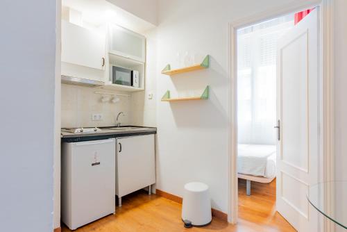 Estudio Interior del hotel SmartRental Gran Via 47. Foto 8