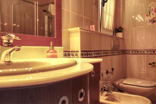 Habitación Doble con vistas al mar del hotel La Colina Jandia. Foto 2