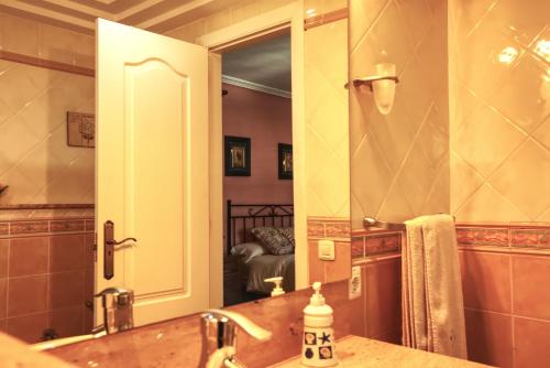 Habitación Doble con vistas al mar del hotel La Colina Jandia. Foto 5