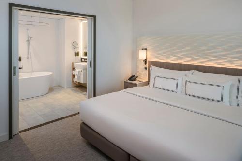 The Level Grand Suite with Skyline View del hotel Melia Frankfurt City. Foto 4