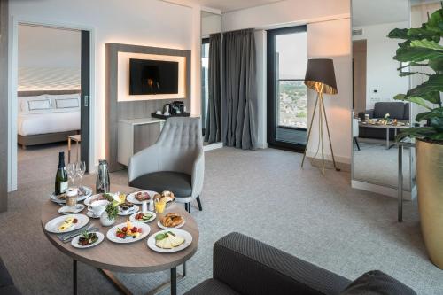 The Level Grand Suite with Skyline View del hotel Melia Frankfurt City. Foto 5