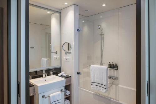 Suite Junior del hotel Melia Frankfurt City. Foto 2