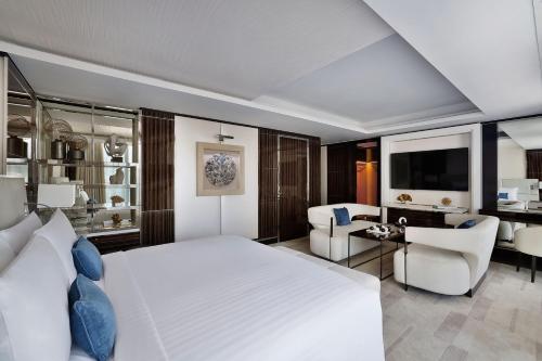 Palm Penthouse,1 King Bedroom and 1 Double Bedroom, Private Terrace Lounge, Beachfront Resort del hotel Marriott Resort Palm Jumeirah Dubai. Foto 4