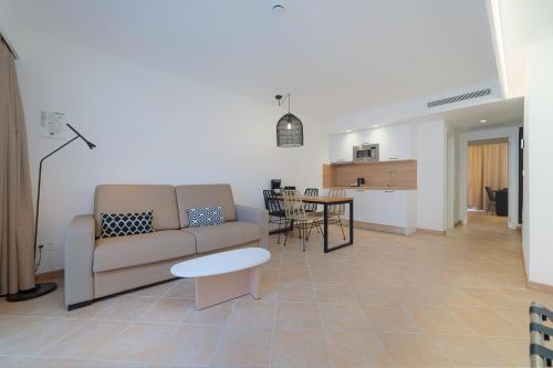 Apartamento Superior de 1 dormitorio del hotel Arena Castillo. Foto 10