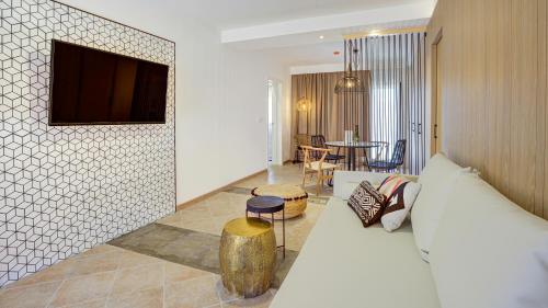 Apartamento 1 habitación Familiar 1 Cama doble 2 sofás camas del hotel Arena Castillo. Foto 4