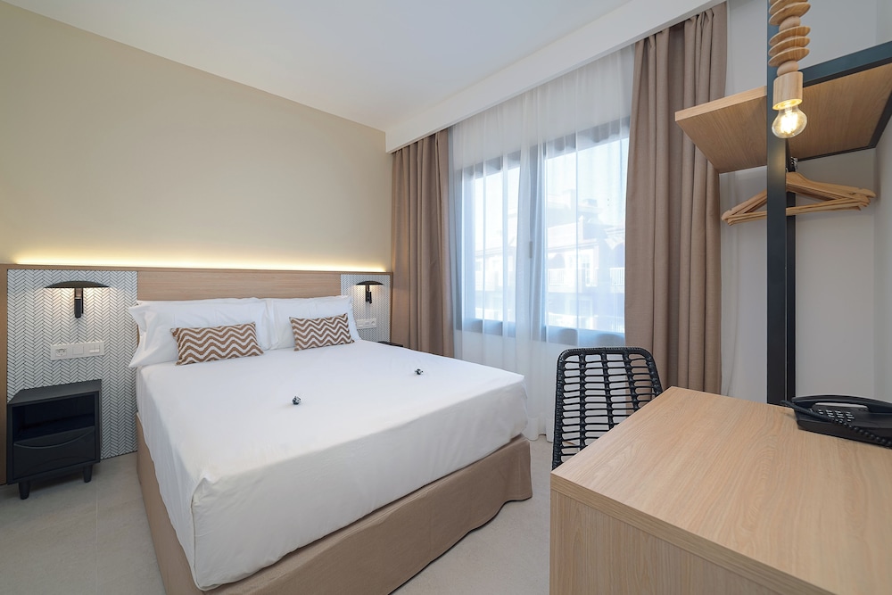 Apartamento estándar, Aire acondicionado, vistas a la piscina del hotel Arena Castillo