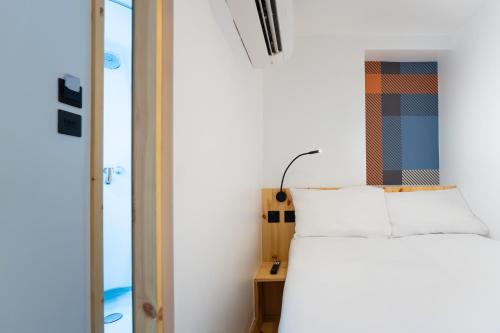 Habitación Doble Pequeña - Sin ventana del hotel easyHotel Paddington. Foto 3