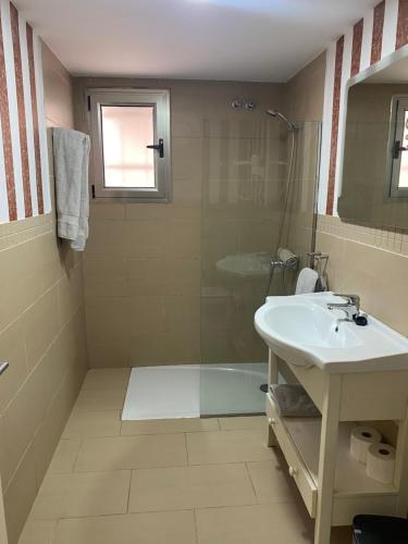 Apartamento con balcón del hotel Apartamentos Oasis Sol. Foto 6