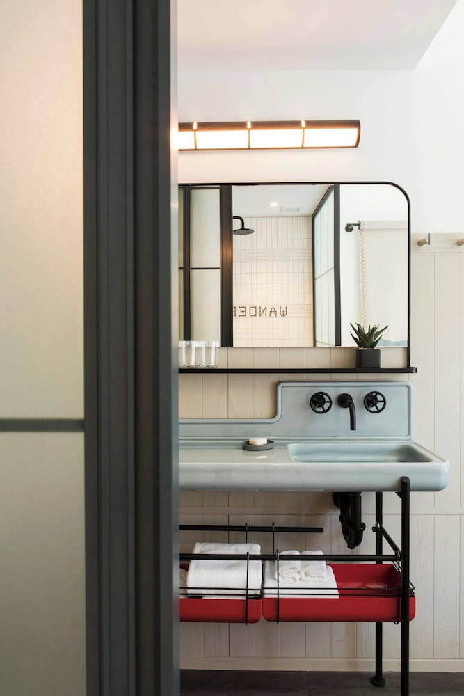 Suite, 1 dormitorio del hotel Moxy NYC Chelsea. Foto 3