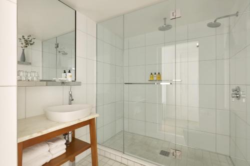 Habitación Doble adaptada para personas con movilidad reducida del hotel Hotel Park Avenue NYC (Formerly Mondrian Park Avenue). Foto 1
