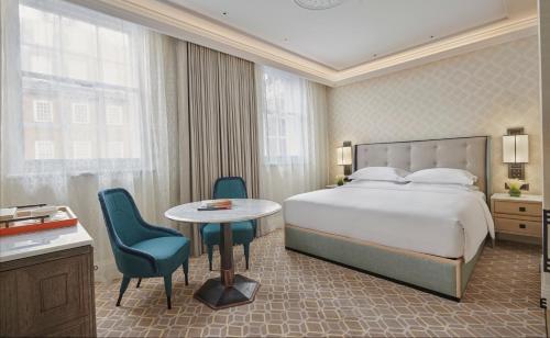 Habitación Deluxe King del hotel Great Scotland Yard Hotel, part of Hyatt