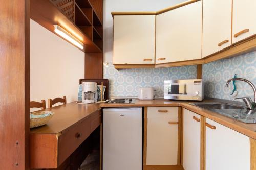 Apartamento Balcón o Terraza 1 habitación 2 Camas individuales kitchenette del hotel Apartamentos Melusina. Foto 4