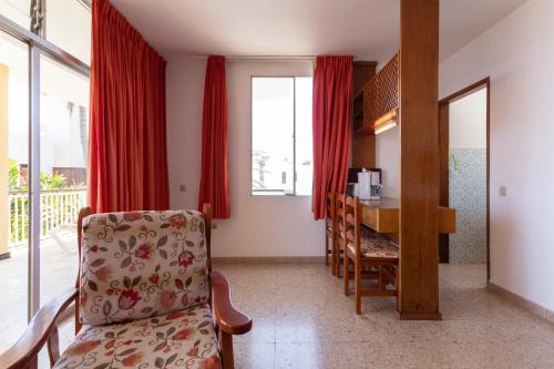 Apartamento Superior de 1 dormitorio con terraza privada del hotel Apartamentos Melusina. Foto 10