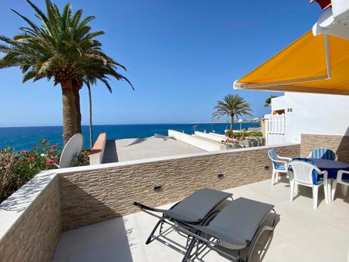Bungalow Vista Mar Vista Piscina Balcón o Terraza Con Cocina Sofá Cama incluido 2 Camas individuales del hotel Ocean view apartments Las Flores I. Foto 4