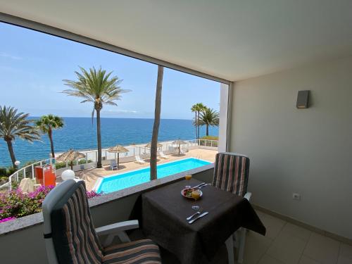 Apartamento Vista Mar Vista Piscina Balcón o Terraza Con Cocina 2 Camas individuales del hotel Ocean view apartments Las Flores I. Foto 3
