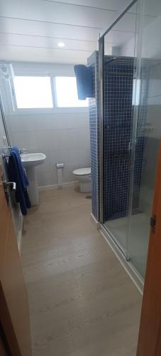 Habitación Doble Deluxe con balcón y vistas al mar del hotel Horizonte. Foto 4