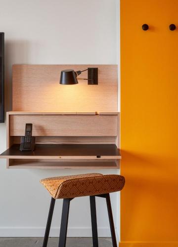 Habitación Deluxe con cama extragrande del hotel Radio. Foto 3