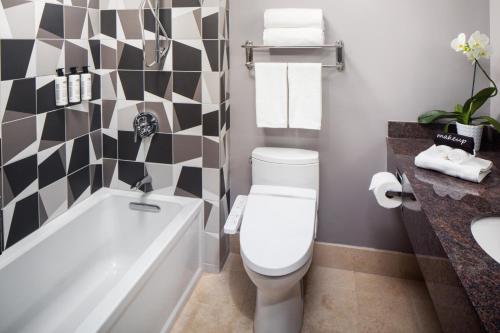 Habitación Doble Deluxe del hotel Henn na Hotel New York. Foto 3