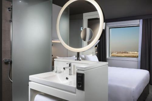 The Innside Room del hotel INNSiDE by Meliá Paris Charles de Gaulle Airport. Foto 2