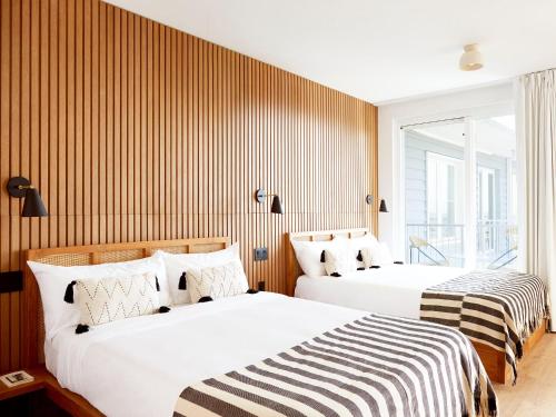 Suite Junior con vistas al mar del hotel The Rockaway. Foto 1
