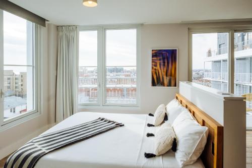Suite Junior con terraza del hotel The Rockaway. Foto 1