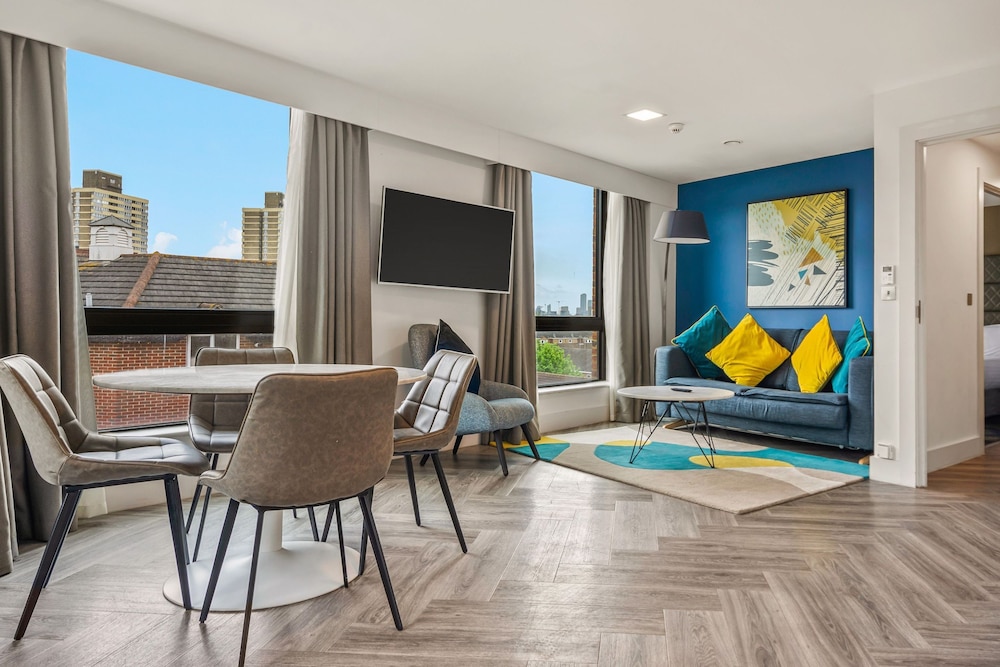 Liberty 2 Bedroom del hotel Roomzzz London Stratford. Foto 4