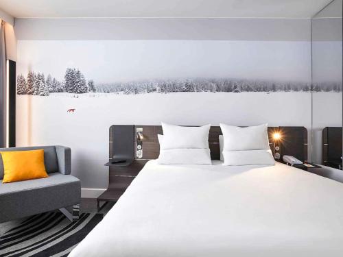 Habitación Doble Clásica del hotel Novotel Paris Coeur d'Orly Airport. Foto 2