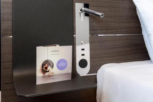 Habitación Doble Clásica del hotel Novotel Paris Coeur d'Orly Airport. Foto 8