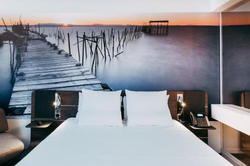 Habitación Doble Executive con sofá cama del hotel Novotel Paris Coeur d'Orly Airport. Foto 8