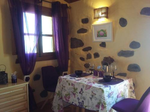 Habitación Doble con vistas al parque del hotel Finca Naturacanaria. Foto 43
