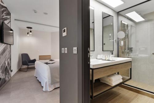 Suite Junior Familiar con cama extragrande del hotel Riu Plaza London Victoria. Foto 6