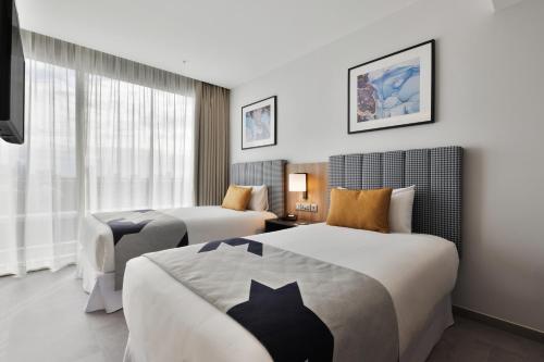 Deluxe Familiar Triple del hotel Riu Plaza London Victoria. Foto 4
