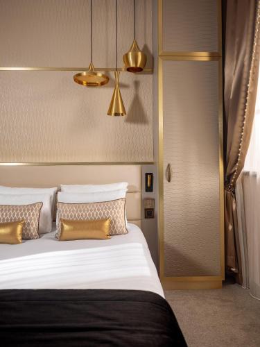 Habitación Privilege del hotel Niepce Paris , Curio Collection By Hilton