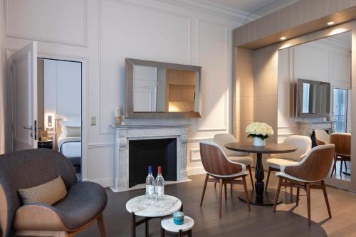 Apartamento de 1 dormitorio del hotel La Clef Champs-Élysées Paris By The Crest Collection